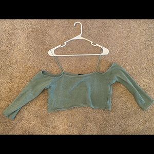 Off shoulder shirt
